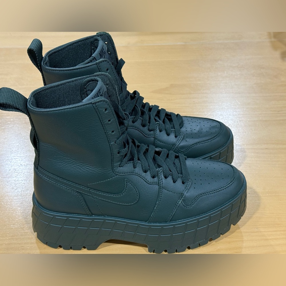 Nike Women’s Sz. 9.5 Air Jordan 1 Brooklyn Dark Spruce Black Boots FJ5737-300